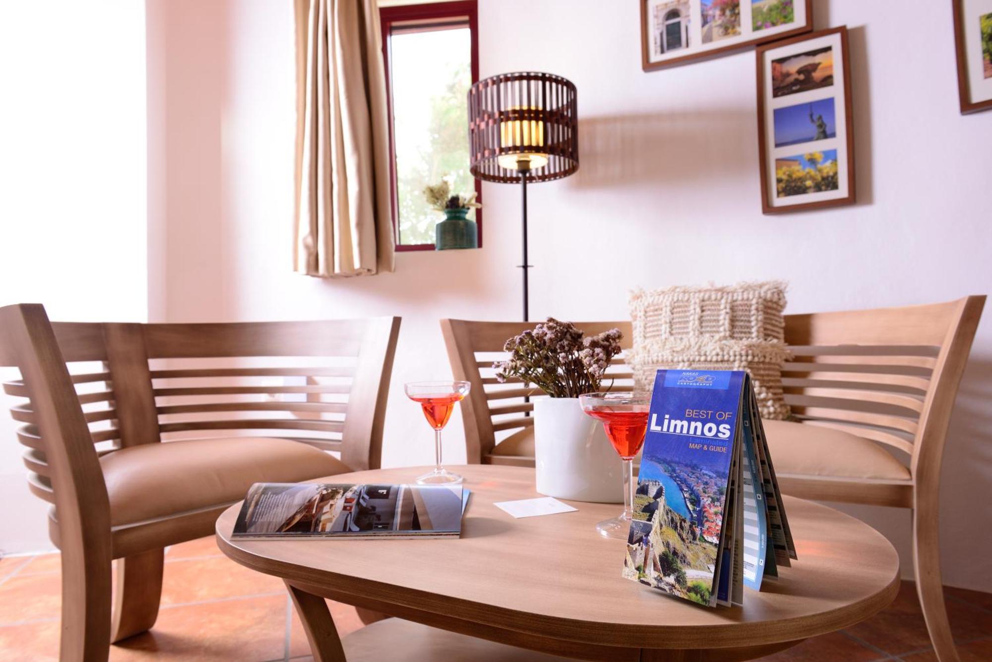 Varos Village Boutique Hotel Phòng bức ảnh